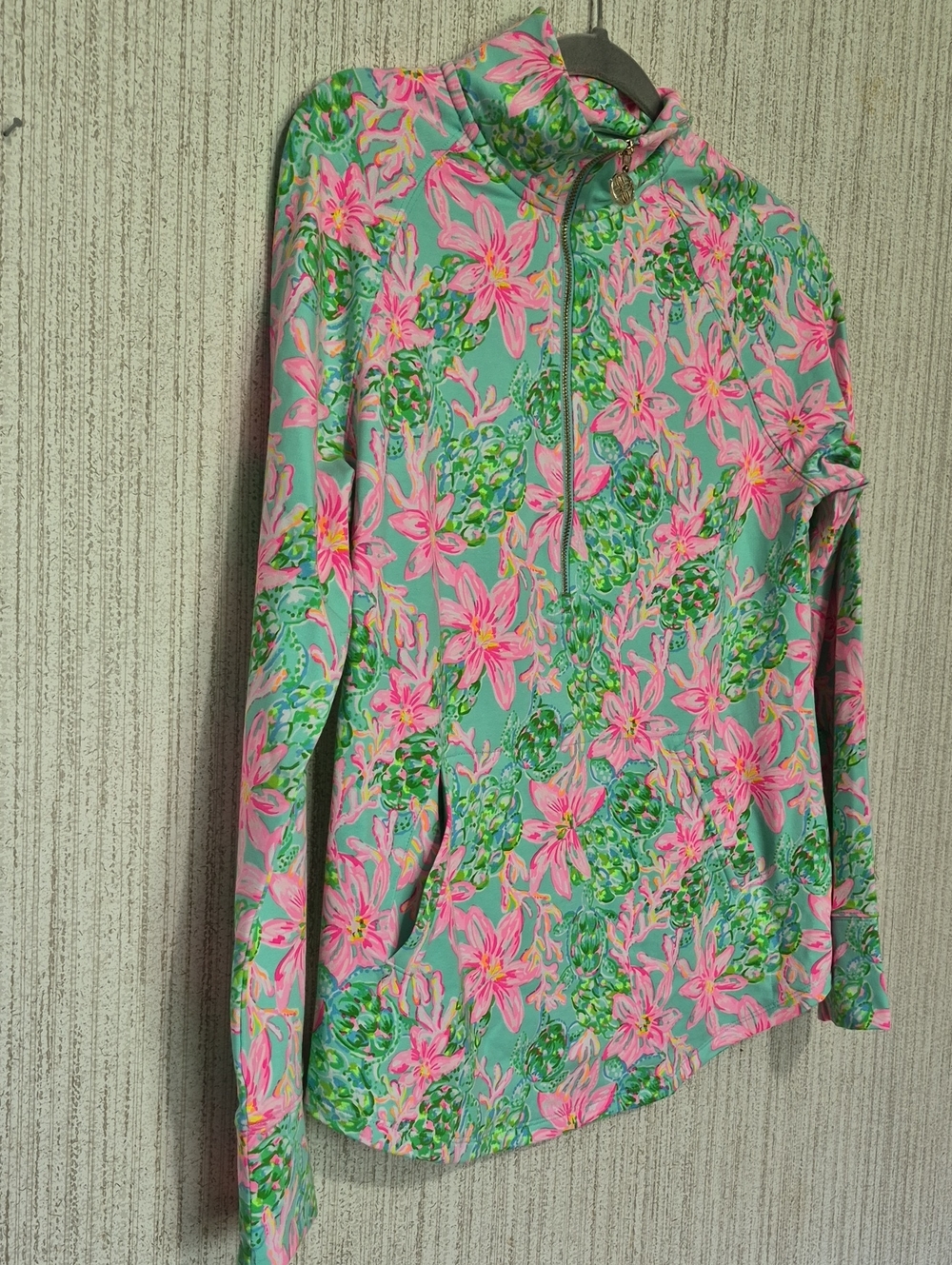 Lilly Pulitzer UPF 50+ Skipper Popover Surf Blue So Shellegant Size Small NWT - Picture 10 of 12